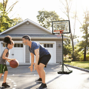 Mobil basketballstander basketballkurv højdejusterbar lavet af stål og plast sort 90 x 165 x 302-352 cm til have og sportsbane