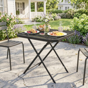 Foldbart havebord 70 x 70 cm, vejrbestandigt balkonbord, klapbord i stål med udskæringsdesign, udendørs spisebord, firkantet sidebord, terrassebord til haven, terrasse, balkon, sort