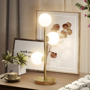 Bordlampe med 3 kugleformede skærme, robust stålfod, G9-fatninger, 24 x 24 x 53 cm, messing