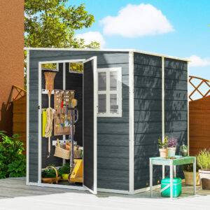 Haveskur 2,89 m², redskabsskur i trælook, 3 vinduer, ventilation, gulv, lås, handsker, 182 x 182 x 196 cm