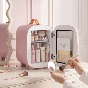 Minikøleskab Beauty Fridge, 4 L kapacitet, 20,3 x 26,3 x 28 cm, lyserød